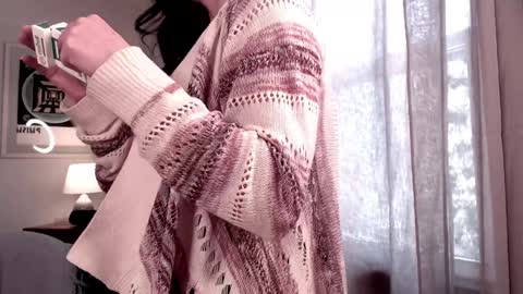 Snapshot of raven_feathers chatting on January 11, 2:25 pm Roxanneredlight59 online show from January 11, 2:25 pm