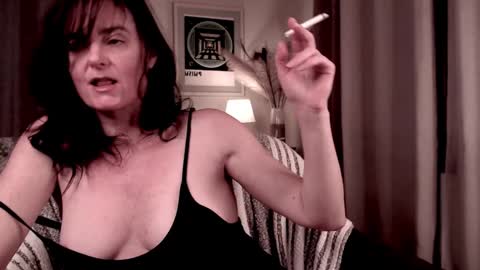 Snapshot of raven_feathers chatting on January 21, 1:18 am Roxanneredlight59 online show from January 21, 1:18 am