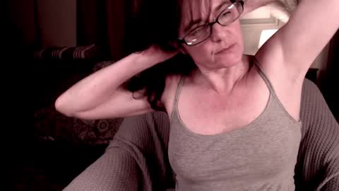 Snapshot of raven_feathers chatting on February 3, 12:36 am Roxanneredlight59 online show from February 3, 12:36 am