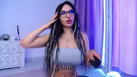 Snapshot of raven_foxxy chatting on June 28, 7:14 am Raven Foxxy online show from June 28, 7:14 am