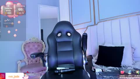 raven_jade_ online show from September 16, 4:02 am