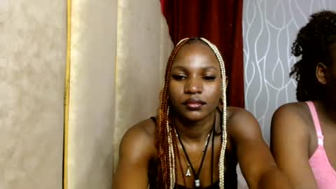Snapshot of raven_luxe chatting on July 28, 8:34 pm Raven online show from July 28, 8:34 pm