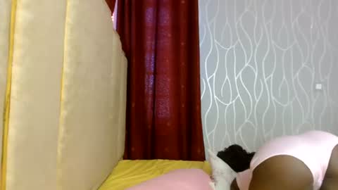 Snapshot of raven_luxe chatting on July 30, 10:47 am Raven online show from July 30, 10:47 am