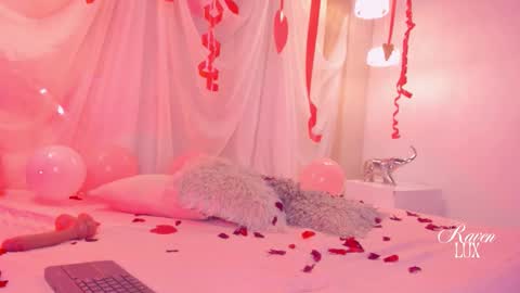 RAVEN online show from February 15, 7:51 am