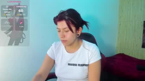 Snapshot of raven_rouge chatting on May 30, 1:19 pm gata online show from May 30, 1:19 pm