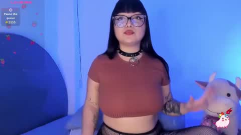 Snapshot of ravendark_666 chatting on July 1, 7:21 am Raven online show from July 1, 7:21 am