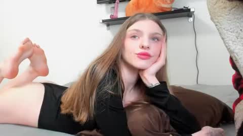 Raveneusbiter online show from June 21, 11:46 am