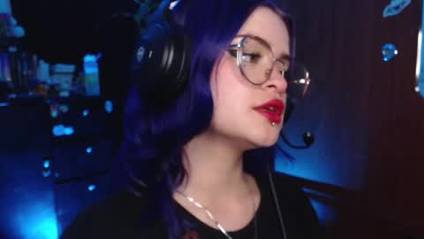 raventh_ online show from November 15, 9:32 pm