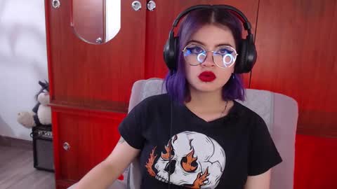 raventh_ online show from March 1, 11:56 am