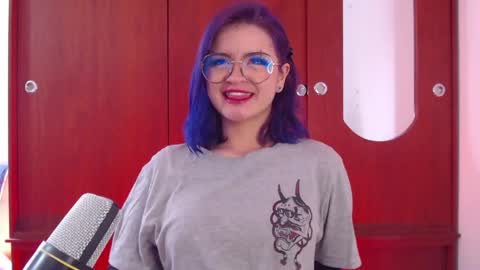 raventh_ online show from May 1, 12:43 pm