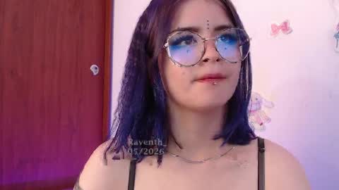 raventh_ online show from May 11, 4:04 pm