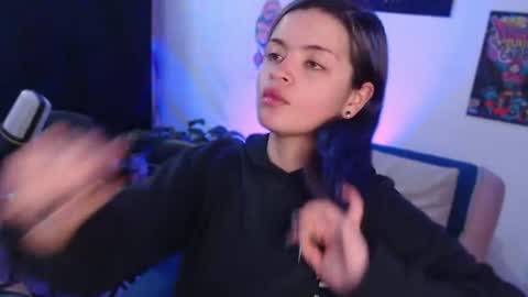 raventh_ online show from July 19, 3:21 am