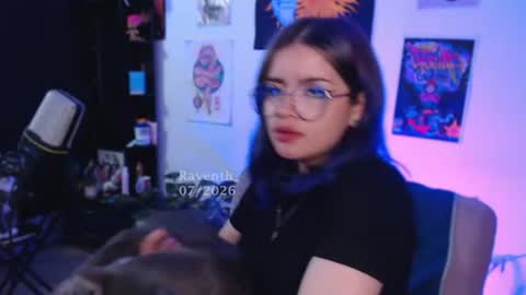 raventh_ online show from August 1, 3:06 am
