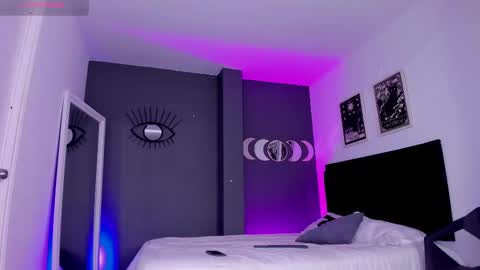 Raven Witch online show from March 4, 9:22 pm