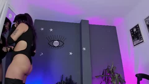Raven Witch online show from July 20, 2:08 pm