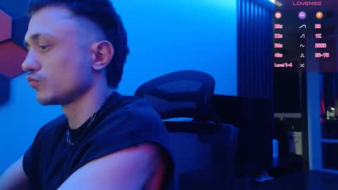 Snapshot of ravine_doleg chatting on September 19, 10:32 pm Alex Nash online show from September 19, 10:32 pm