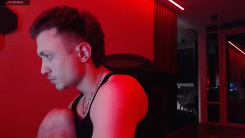 Snapshot of ravine_doleg chatting on October 1, 11:55 pm Alex Nash online show from October 1, 11:55 pm