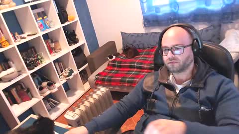 ravingr3d3 online show from February 27, 4:43 pm