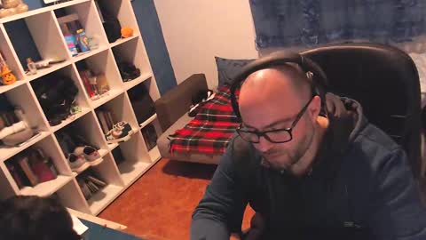 ravingr3d3 online show from February 27, 11:26 pm