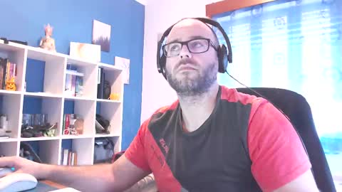 ravingr3d3 online show from March 7, 12:12 pm