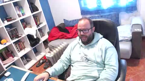 ravingr3d3 online show from November 26, 10:49 am