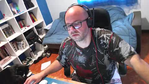 ravingr3d3 online show from April 29, 9:46 am