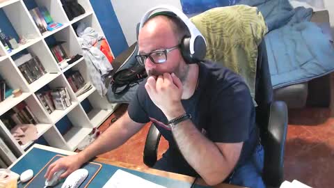 Snapshot of ravingr3d3 chatting on May 18, 1:17 pm ravingr3d3 online show from May 18, 1:17 pm