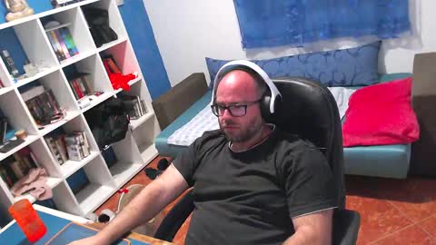 Snapshot of ravingr3d3 chatting on June 4, 9:21 pm ravingr3d3 online show from June 4, 9:21 pm