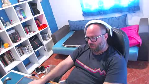 Snapshot of ravingr3d3 chatting on June 7, 1:26 pm ravingr3d3 online show from June 7, 1:26 pm