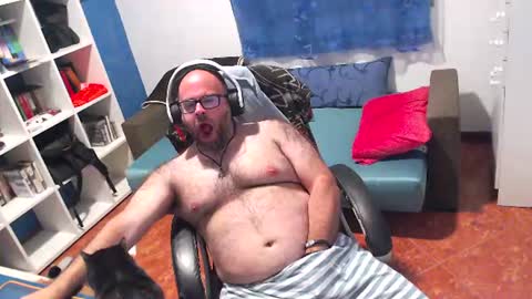 Snapshot of ravingr3d3 chatting on June 11, 10:08 pm ravingr3d3 online show from June 11, 10:08 pm