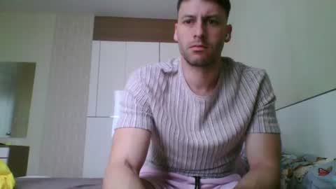Snapshot of rawdr3 chatting on June 12, 6:23 am rawdr3 online show from June 12, 6:23 am