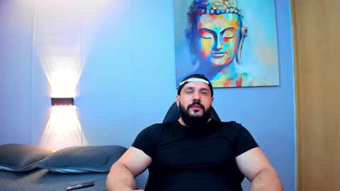 Snapshot of rawmathews chatting on January 5, 2:38 am rawmathews online show from January 5, 2:38 am