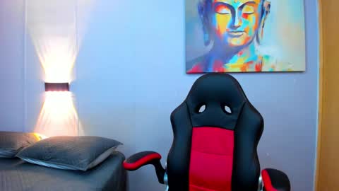 Snapshot of rawmathews chatting on February 2, 8:02 am rawmathews online show from February 2, 8:02 am