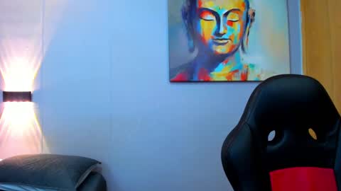 Snapshot of rawmathews chatting on February 3, 1:41 am rawmathews online show from February 3, 1:41 am