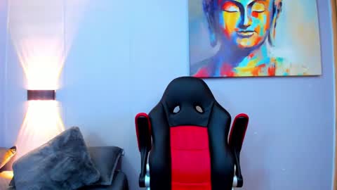 Snapshot of rawmathews chatting on February 12, 1:27 pm rawmathews online show from February 12, 1:27 pm