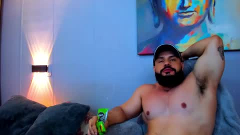 Snapshot of rawmathews chatting on February 21, 12:05 am rawmathews online show from February 21, 12:05 am