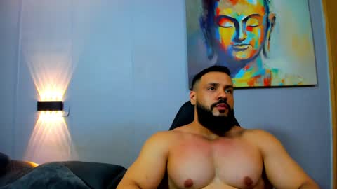 Snapshot of rawmathews chatting on March 5, 4:34 am rawmathews online show from March 5, 4:34 am