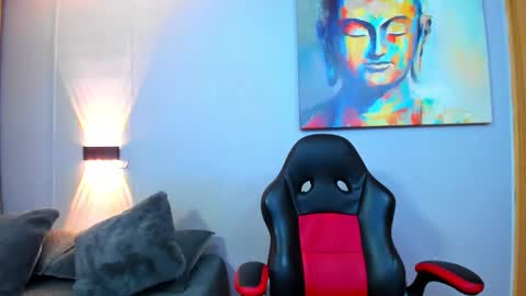 Snapshot of rawmathews chatting on March 9, 5:33 am rawmathews online show from March 9, 5:33 am