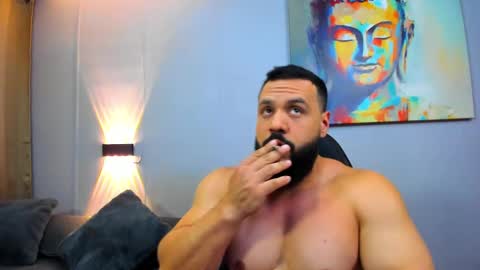 Snapshot of rawmathews chatting on March 12, 1:03 am rawmathews online show from March 12, 1:03 am