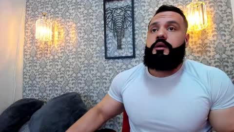 Snapshot of rawmathews chatting on October 1, 9:10 pm rawmathews online show from October 1, 9:10 pm