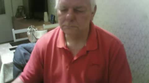 Snapshot of ray47 chatting on September 19, 9:26 pm ray47 online show from September 19, 9:26 pm