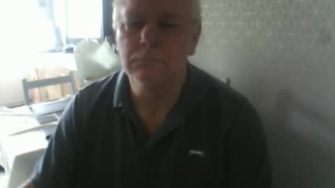 Snapshot of ray47 chatting on October 2, 2:57 pm ray47 online show from October 2, 2:57 pm