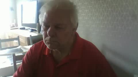 Snapshot of ray47 chatting on February 20, 10:38 am ray47 online show from February 20, 10:38 am