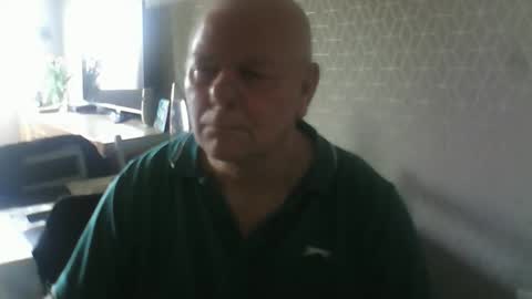 Snapshot of ray47 chatting on March 5, 4:03 pm ray47 online show from March 5, 4:03 pm