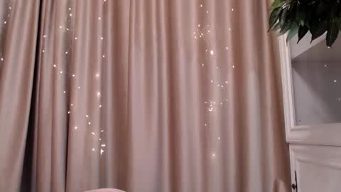 Snapshot of ray_ayanami chatting on September 23, 12:08 pm Ray online show from September 23, 12:08 pm