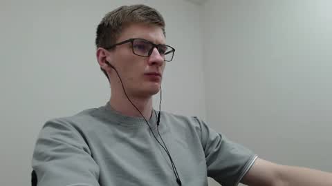 Snapshot of ray_booy chatting on July 24, 10:35 am Ray Booy online show from July 24, 10:35 am
