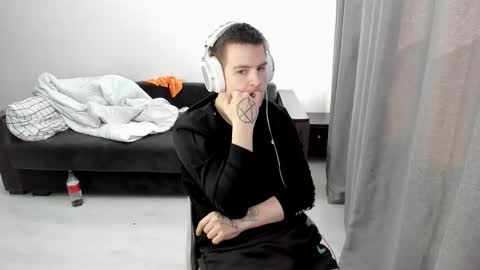 Ray online show from March 10, 7:46 am