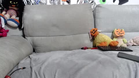 Snapshot of raycatt chatting on October 31, 8:59 am Ray online show from October 31, 8:59 am