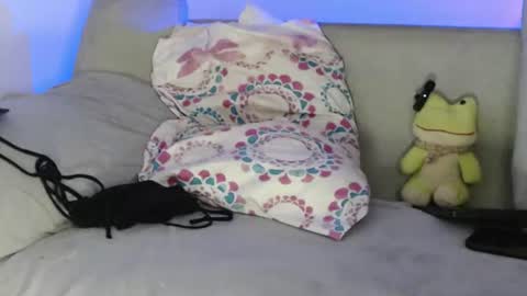 Snapshot of raycatt chatting on July 11, 5:15 pm Ray online show from July 11, 5:15 pm