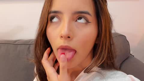 Snapshot of raychell_black chatting on December 15, 6:15 pm Raychell Black online show from December 15, 6:15 pm
